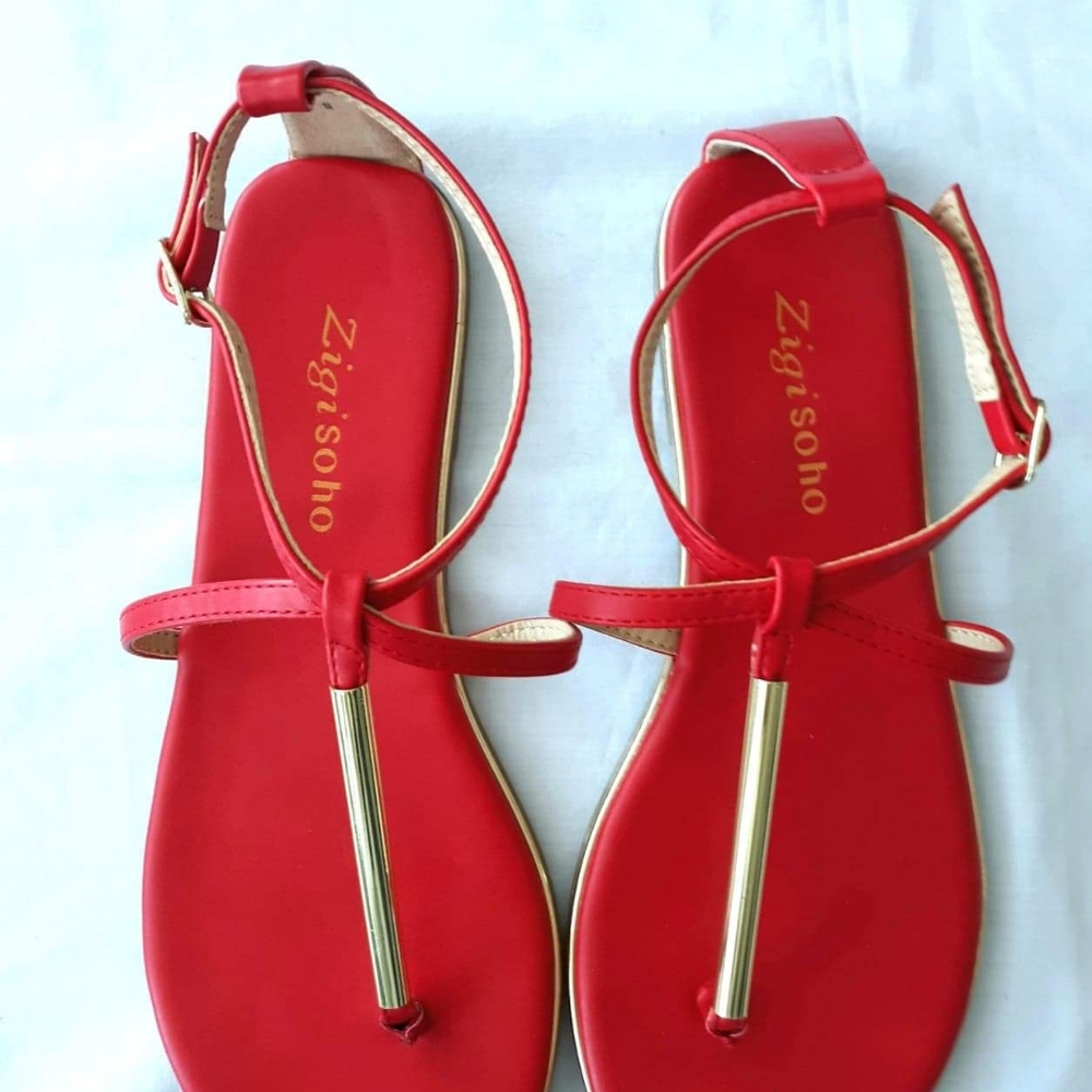 Zigi Soho women's Janette split-toe Size 6.0